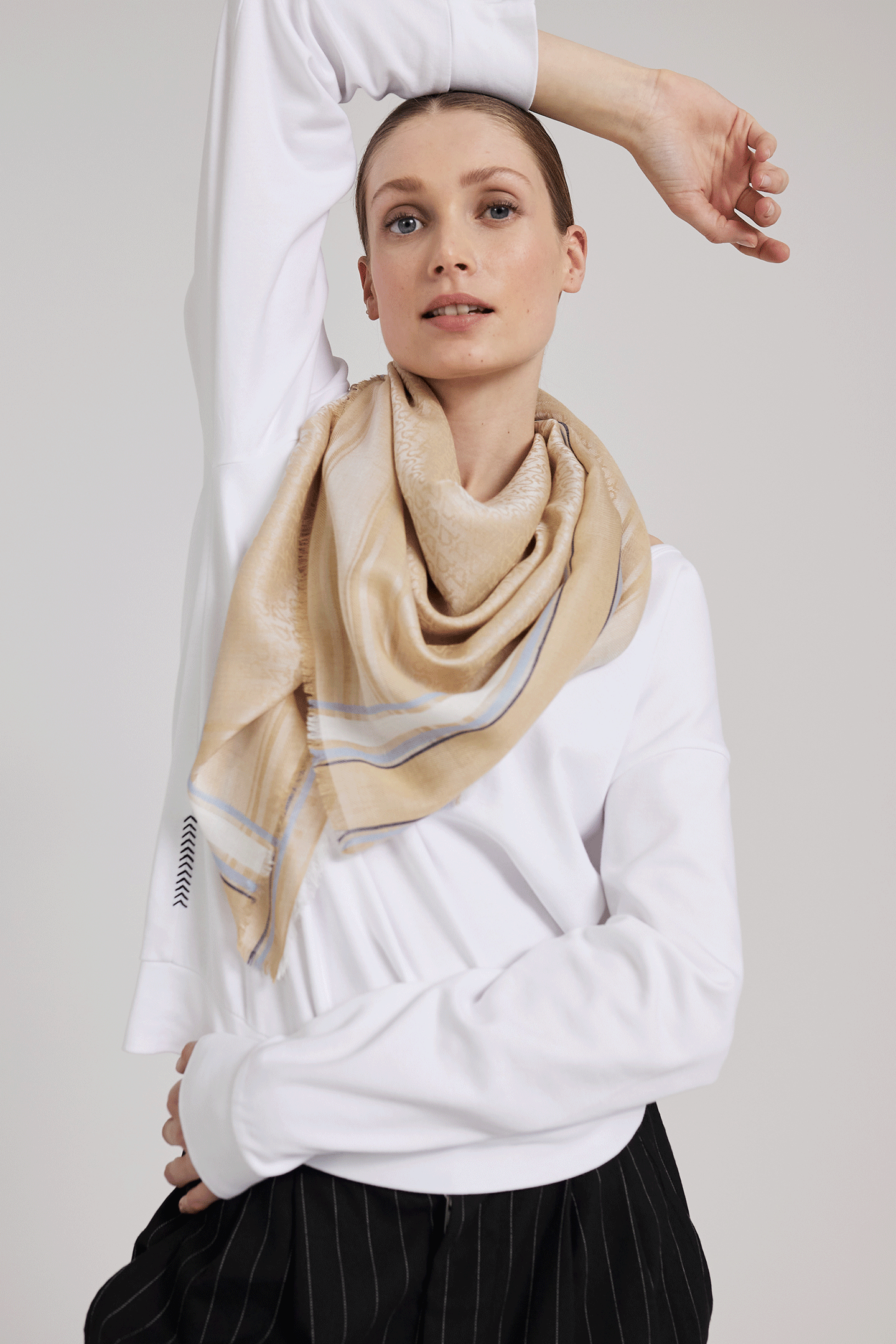 Square scarf ANAIS White Swan