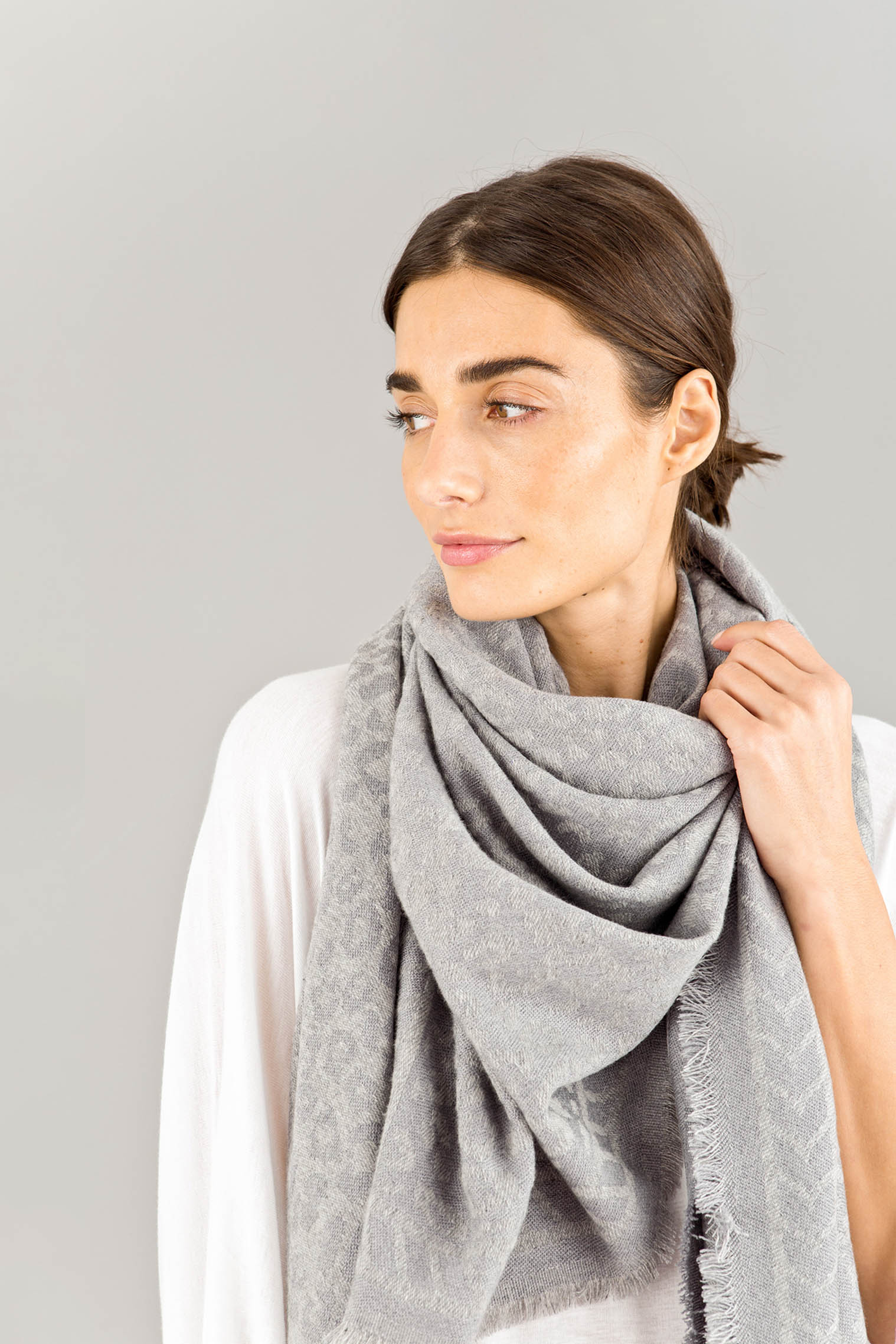 Animal Print Triangle Scarf Grey JONA
