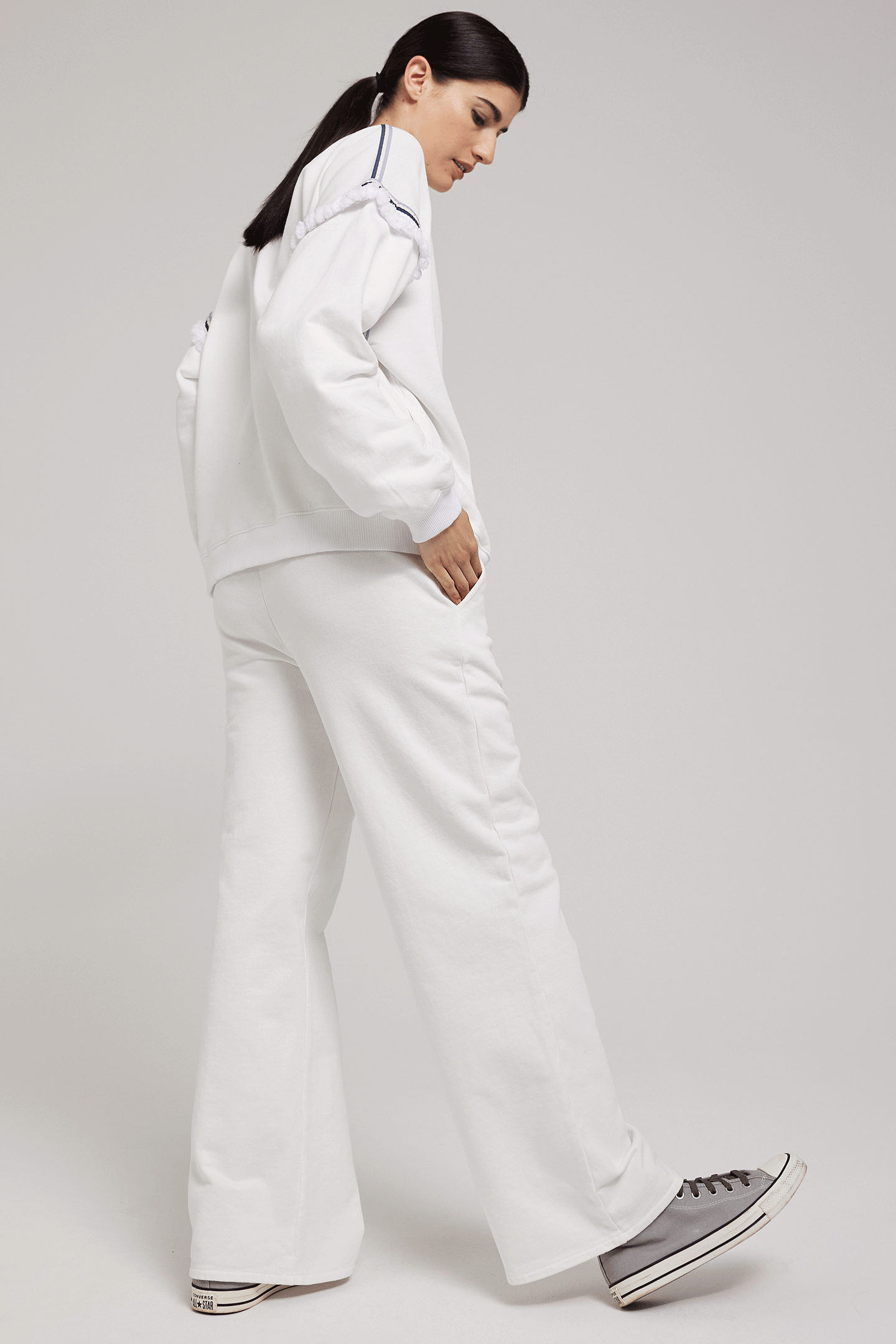 Jogger with wide leg INES white