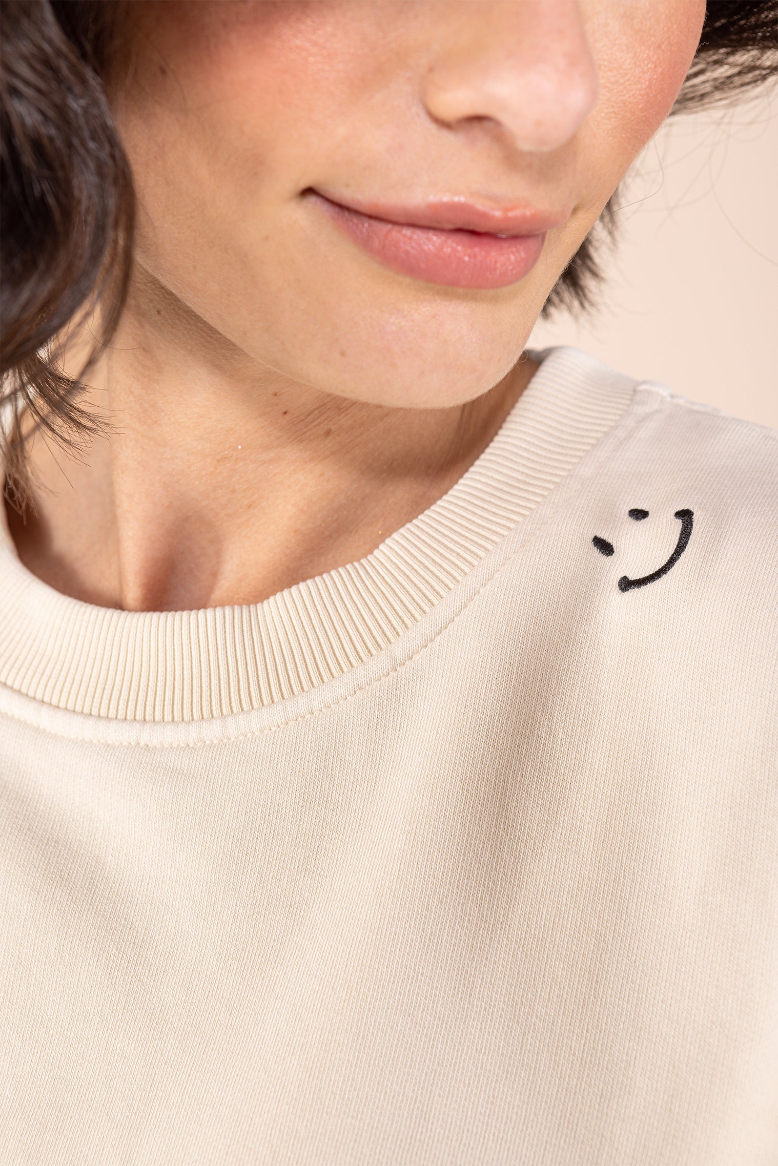 Round neck sweater with smiley CHARLY