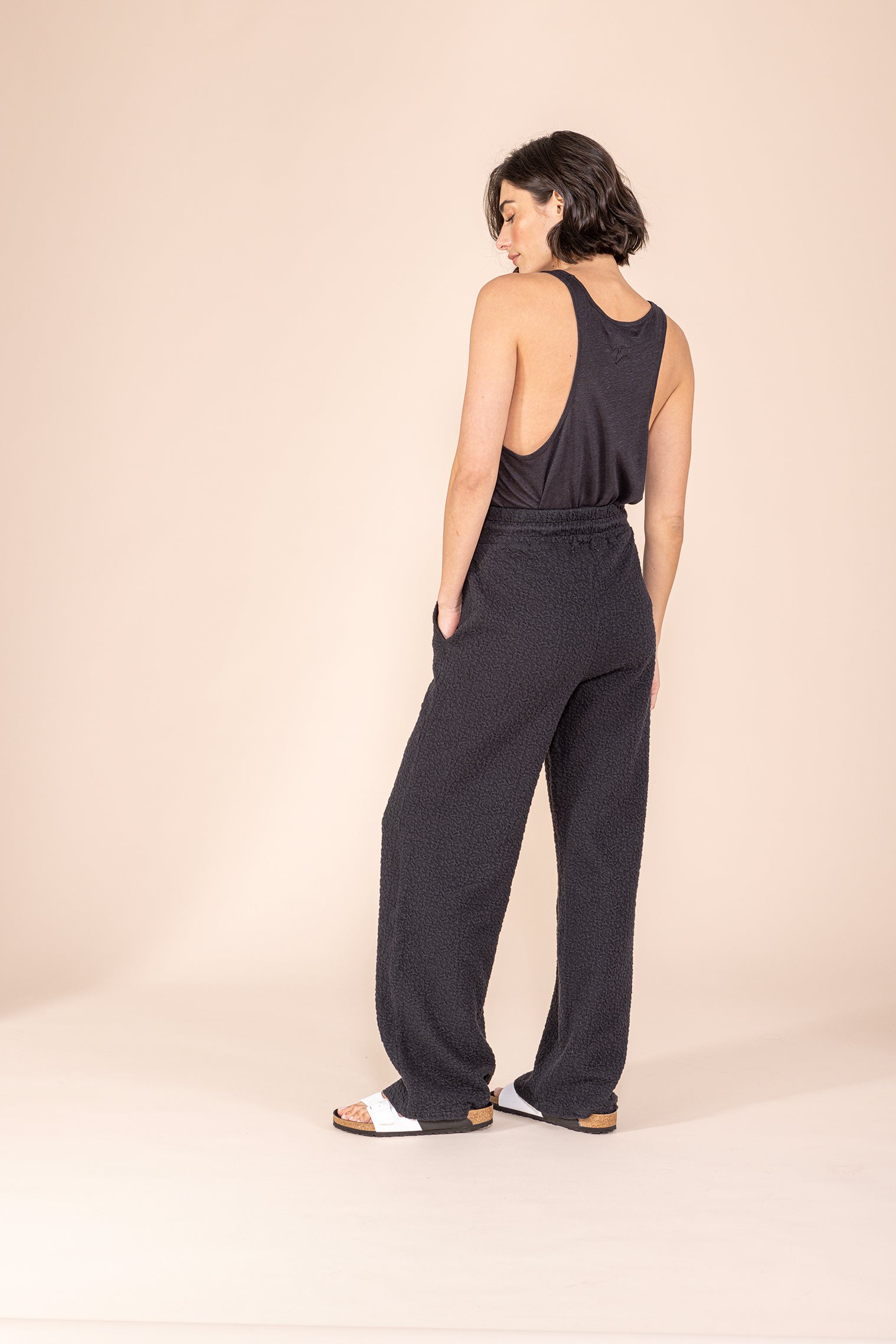 Trousers with wide leg SUE black