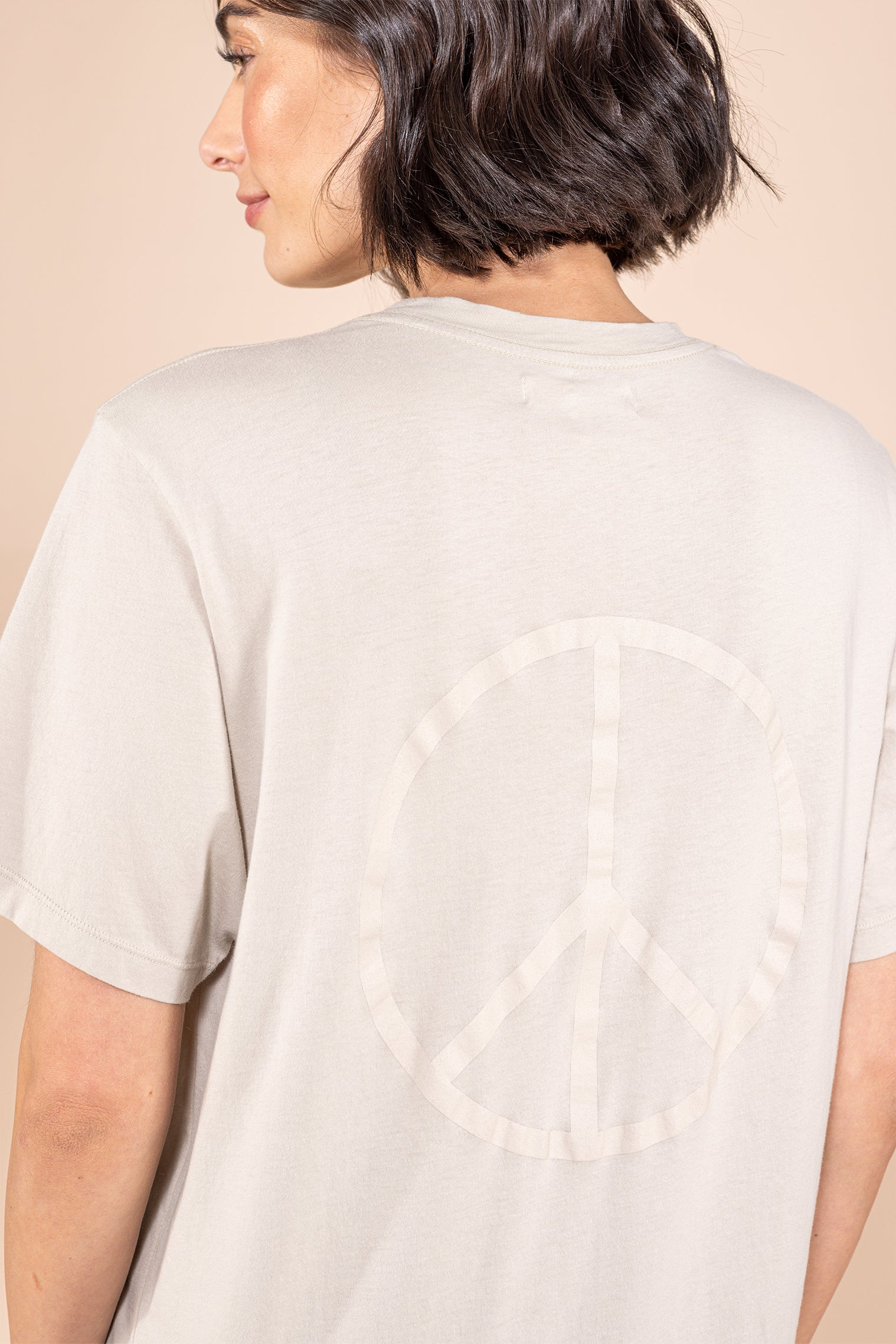 PEACE T-shirt